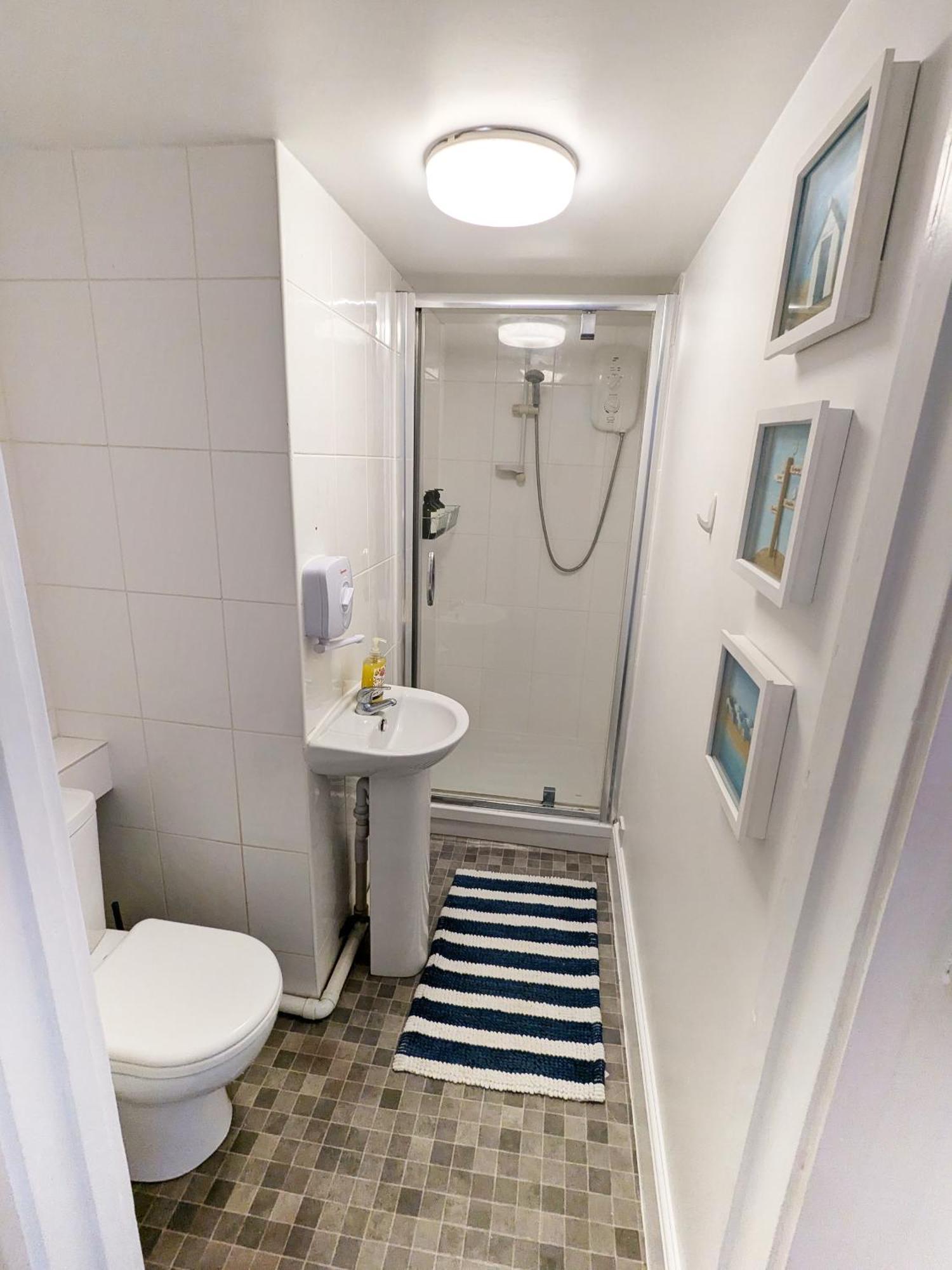 Harbour Steps - Torquay Luxury Apartment - Balcony, Free Parking, Netflix & Wifi エクステリア 写真